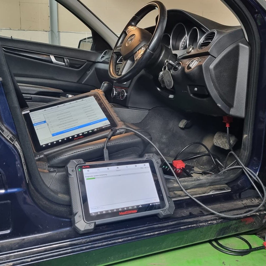Diagnostic scan being run on a vehicle